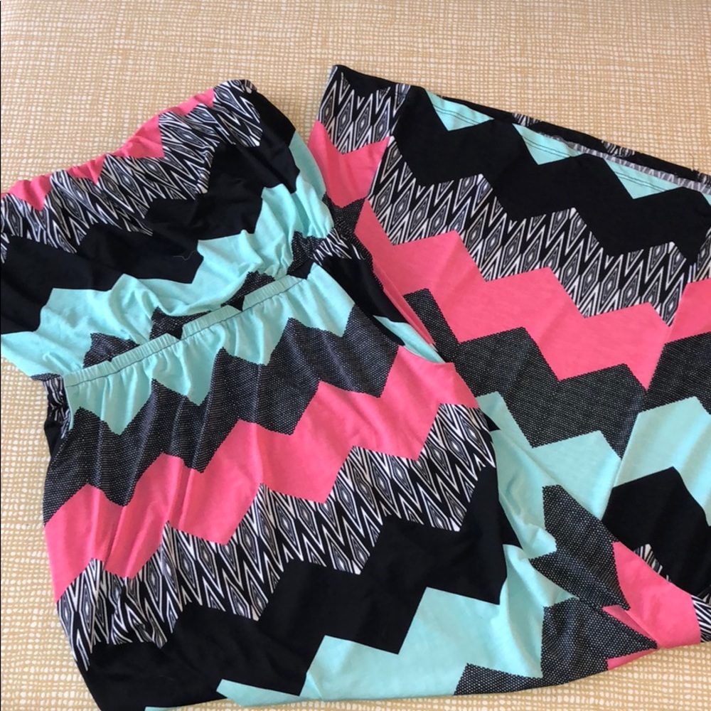 Chevron Maxi Dress w/ Pockets!